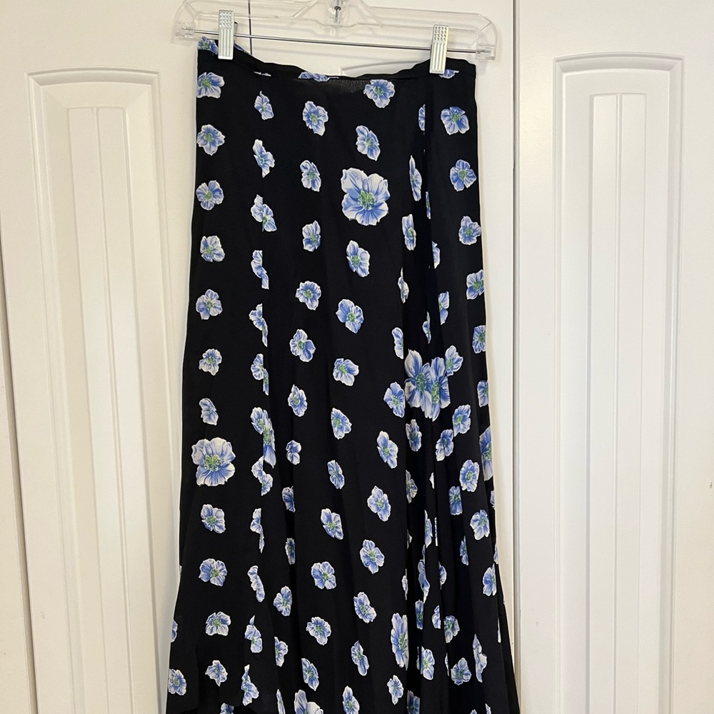 Reformation Wilde skirt in windflower